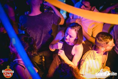Revo de Janeiro - Brazilian Carnival at Revolucion Cocktail — photo 105