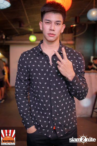 คอนเสิร์ต ธีร์ ไชยเดช ที่ Warmup Cafe เชียงใหม่ — photo 9