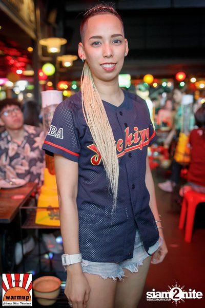 คอนเสิร์ต ธีร์ ไชยเดช ที่ Warmup Cafe เชียงใหม่ — photo 11