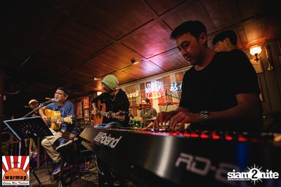 คอนเสิร์ต ธีร์ ไชยเดช ที่ Warmup Cafe เชียงใหม่ — photo 79