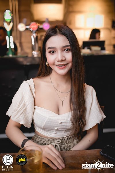 Begin Bar & Bistro: Hip Hop Party กับ Youngohm x FIIXD x DJ Nat — photo 27