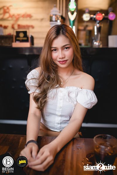 Begin Bar & Bistro: Hip Hop Party กับ Youngohm x FIIXD x DJ Nat — photo 28