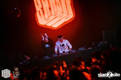 Friday Night at BARBARBAR — photo 97