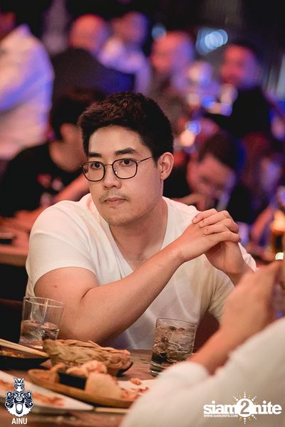 Saturday Night at Ainu Bar — photo 11