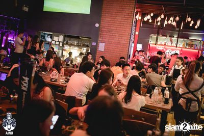 Saturday Night at Ainu Bar — photo 15