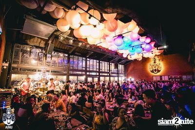 Saturday Night at Ainu Bar — photo 20