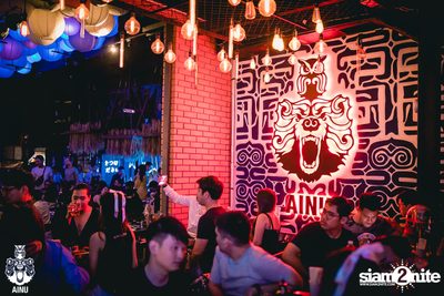 Saturday Night at Ainu Bar — photo 43