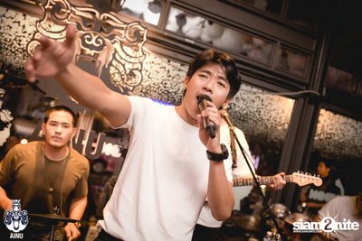 Saturday Night at Ainu Bar — photo 73