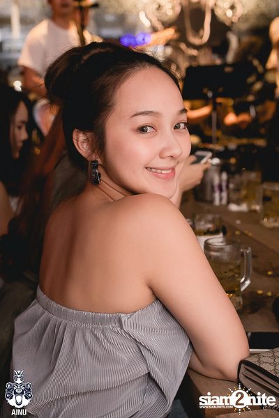 Saturday Night at Ainu Bar — photo 80