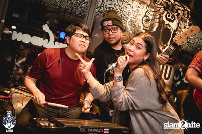 Saturday Night at Ainu Bar — photo 93
