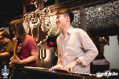 Saturday Night at Ainu Bar — photo 95