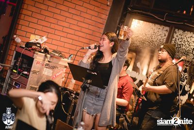 Saturday Night at Ainu Bar — photo 96