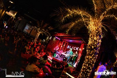 MEAN at The Living Bistro & Bar | Pattaya — photo 92