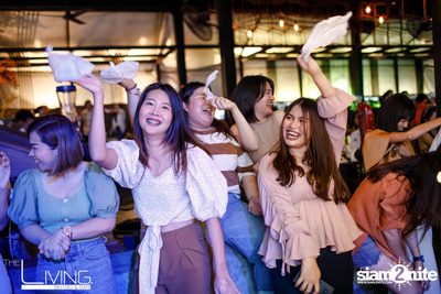 MEAN at The Living Bistro & Bar | Pattaya — photo 128