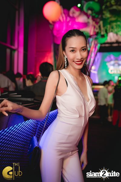 Mardi Gras ที่ The Club at Koi — photo 27
