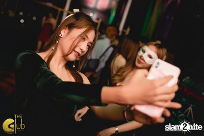 Mardi Gras ที่ The Club at Koi — photo 52