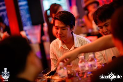 Saturday Night at Ainu Bar — photo 30