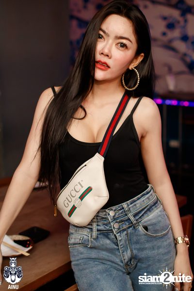 Saturday Night at Ainu Bar — photo 47