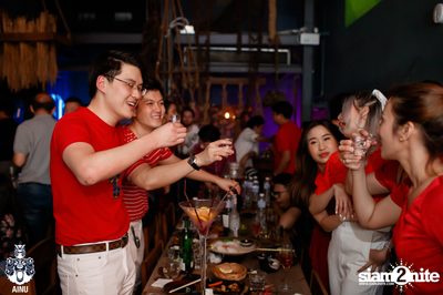 Saturday Night at Ainu Bar — photo 99