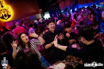 Saturday Night at Ainu Bar — photo 109