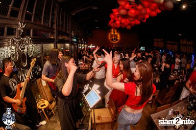 Saturday Night at Ainu Bar — photo 125