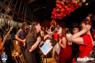 Saturday Night at Ainu Bar — photo 126