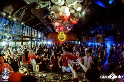 Saturday Night at Ainu Bar — photo 129