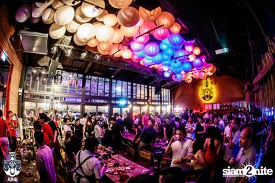 Saturday Night at Ainu Bar — photo 130