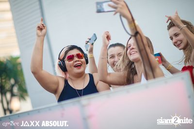 5 ปี amBar Pool Party ที่ Four Points by Sheraton — photo 76