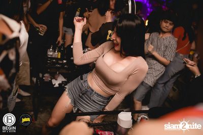 Back 2 the 90s Party #2 ที่ Begin Bar — photo 151