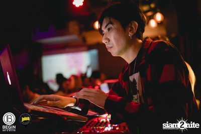 Back 2 the 90s Party #2 ที่ Begin Bar — photo 157