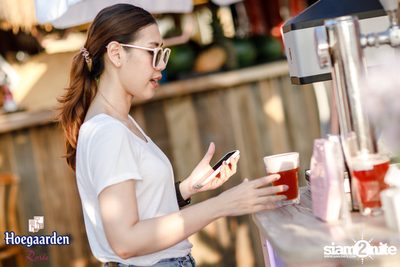 Hoegaarden: What a Sur-Pint Live in Chonburi | Seafood Club Bangsaen — photo 181