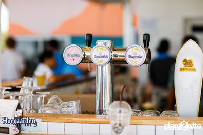 Hoegaarden: What a Sur-Pint Live in Chonburi | Papa Beach Pattaya — photo 49