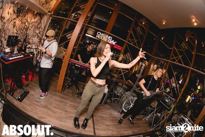 คอนเสิร์ต KLEAR ที่ Chilling House Cafe — photo 150
