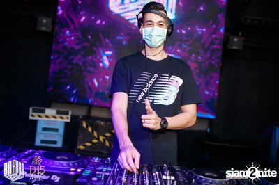 Saturday Night at BARBARBAR — photo 19