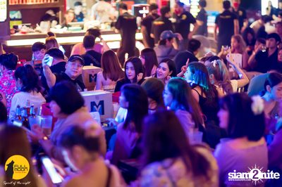 Fullmon Terrace & Bar presents Mean — photo 16