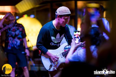 Fullmon Terrace & Bar presents Mean — photo 56