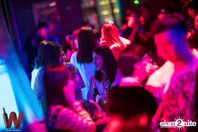 K-Pop Night at Wine Bridge — photo 33