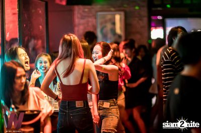 K-Pop Night at Wine Bridge — photo 70