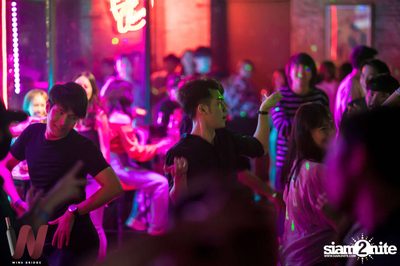 K-Pop Night at Wine Bridge — photo 72