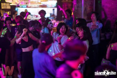 K-Pop Night at Wine Bridge — photo 73