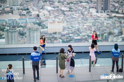 Saturday Night at King Power Mahanakhon — photo 16