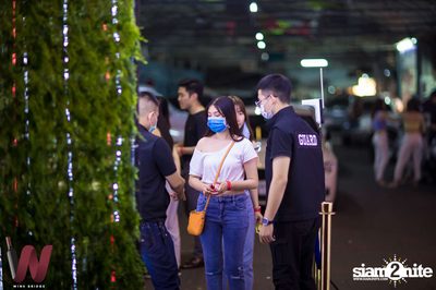 Bowkylion at Wine Bridge Plus — photo 2