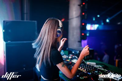 Zom Marie at Differ Pattaya — photo 96