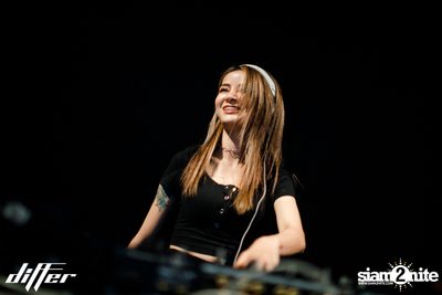 Zom Marie at Differ Pattaya — photo 107