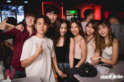 Lazyloxy x ส้มมารี at Wine Bridge — photo 22