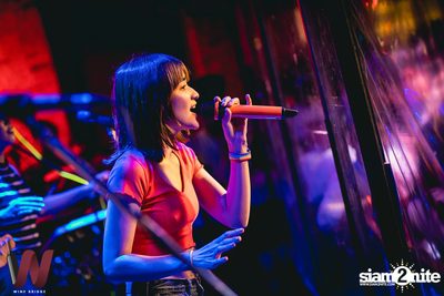Lazyloxy x ส้มมารี at Wine Bridge — photo 40