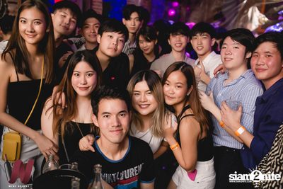Lazyloxy x ส้มมารี at Wine Bridge — photo 48