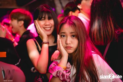 Lazyloxy x ส้มมารี at Wine Bridge — photo 52