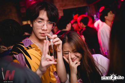 Lazyloxy x ส้มมารี at Wine Bridge — photo 53